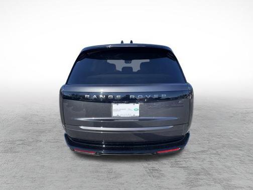 2026 Land Rover Range Rover P400 SE