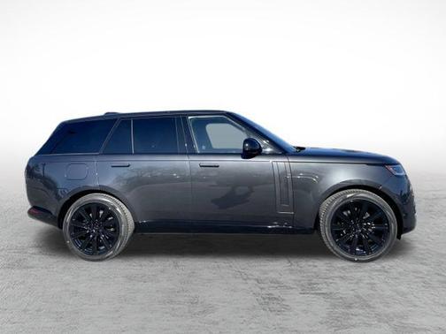 2026 Land Rover Range Rover P400 SE