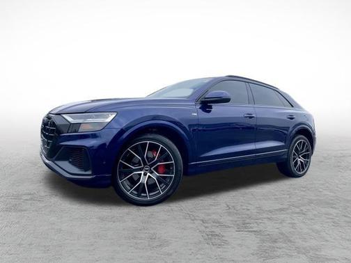 2022 Audi Q8 55 Premium Plus