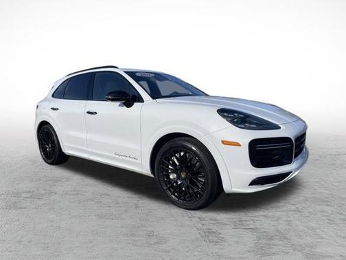 2021 Porsche Cayenne Turbo