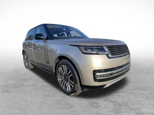 2025 Land Rover Range Rover P530 SE
