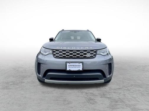 2024 Land Rover Discovery P300 S