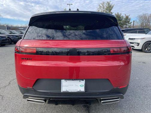 2025 Land Rover Range Rover Sport SE