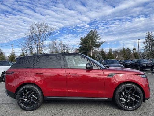 2025 Land Rover Range Rover Sport SE