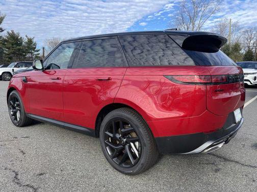 2025 Land Rover Range Rover Sport SE