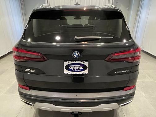 Black Sapphire Metallic 2023 BMW X5 PHEV xDrive45e