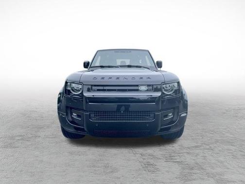 2025 Land Rover Defender 90 P400 X-Dynamic SE