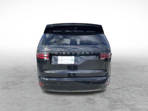 2025 Land Rover Discovery P360 Dynamic SE