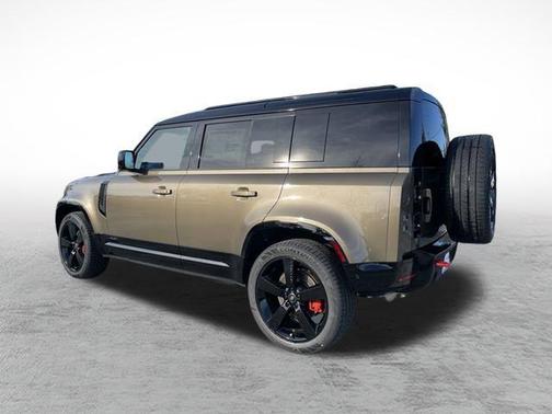 2025 Land Rover Defender 110 P400 X