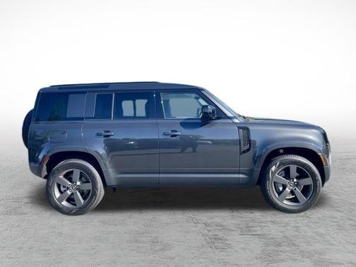 2025 Land Rover Defender 110 P400 S