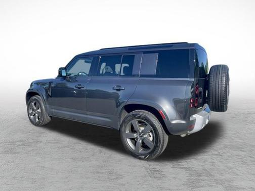 2025 Land Rover Defender 110 P400 S