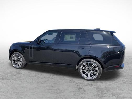 Santorini Black Metallic 2026 Land Rover Range Rover P400 SE 7 Seat