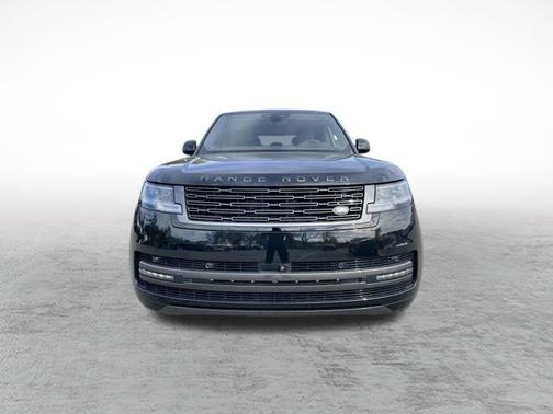 2025 Land Rover Range Rover P400 SE 7 Seat