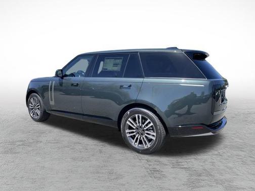 2025 Land Rover Range Rover P530 SE 7 Seat