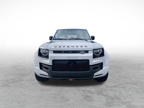 2026 Land Rover Defender P635 OCTA