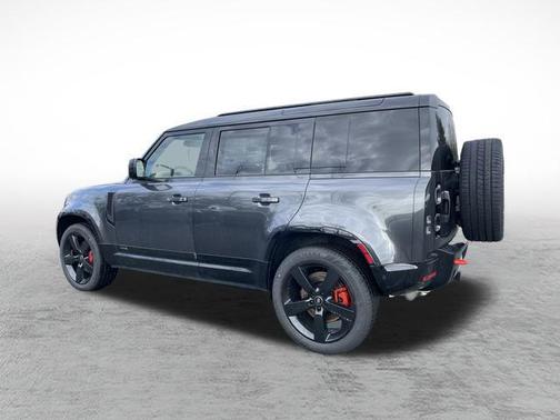 2025 Land Rover Defender 110 P400 X