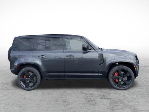 2025 Land Rover Defender 110 P400 X