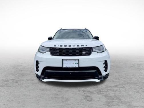Fuji White 2025 Land Rover Discovery P360 Dynamic SE