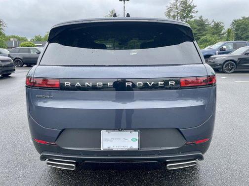 2025 Land Rover Range Rover Sport SE