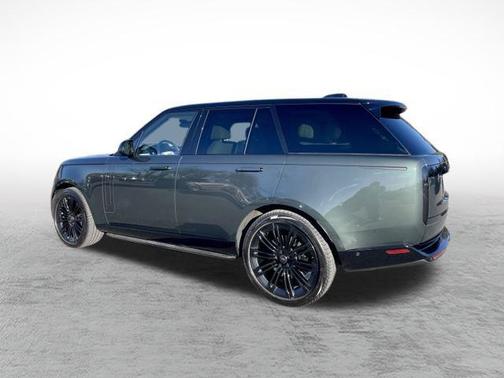 2023 Land Rover Range Rover P530 SE