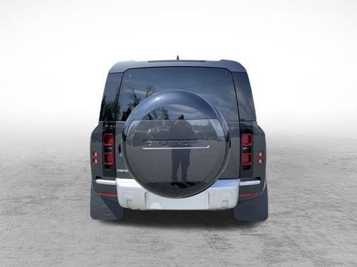 2025 Land Rover Defender 90 P300 S