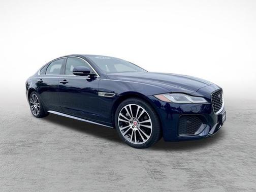 2022 Jaguar XF R-Dynamic SE P300 AWD Automatic