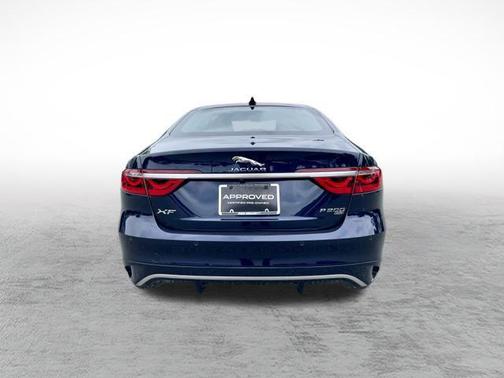 2022 Jaguar XF R-Dynamic SE P300 AWD Automatic