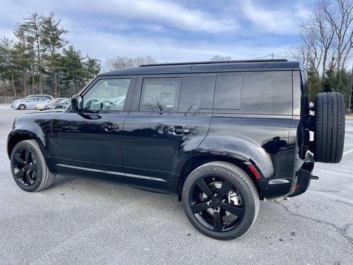 2026 Land Rover Defender P400 X-Dynamic SE