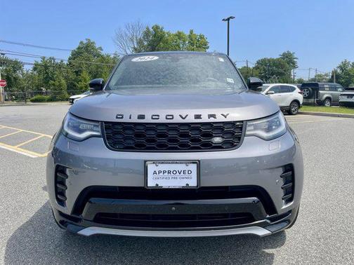 2024 Land Rover Discovery P300 Dynamic SE