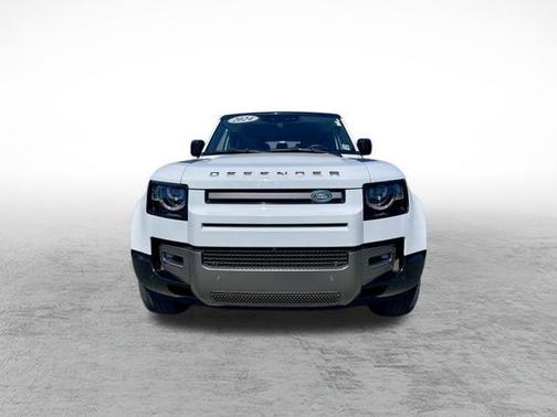 Fuji White 2024 Land Rover Defender 130 P400 X-Dynamic SE