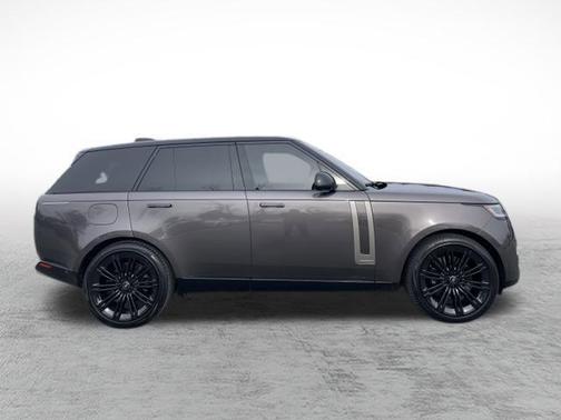 2023 Land Rover Range Rover Autobiography