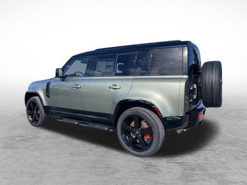 2025 Land Rover Defender 110 P400 X