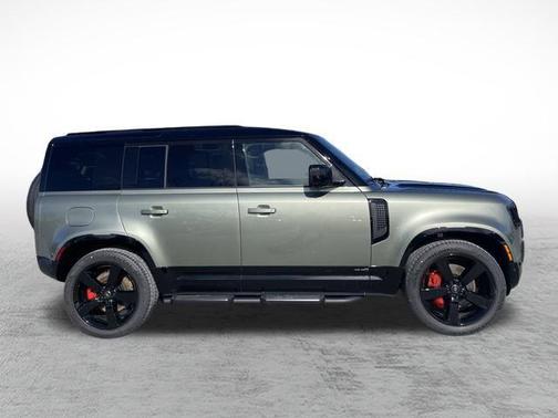 2025 Land Rover Defender 110 P400 X