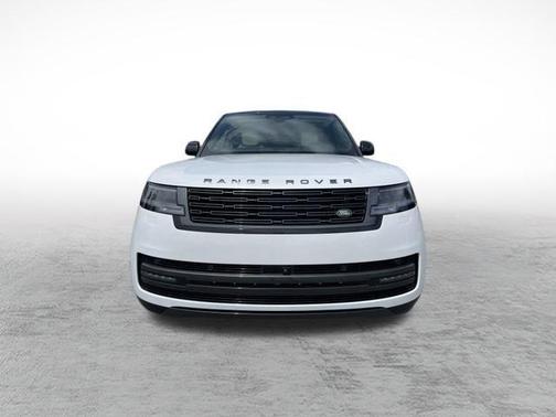 2025 Land Rover Range Rover P400 SE