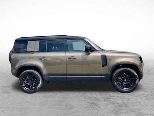 2025 Land Rover Defender 110 P300