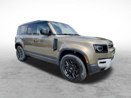 2025 Land Rover Defender 110 P300