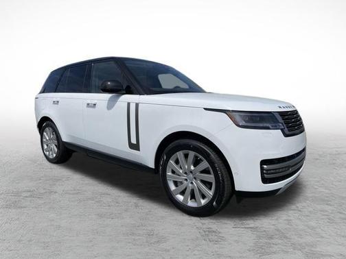 2025 Land Rover Range Rover P550e SE
