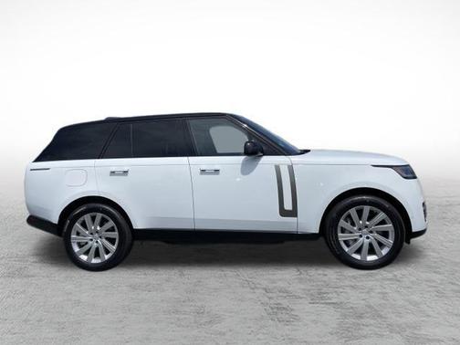 2025 Land Rover Range Rover P550e SE