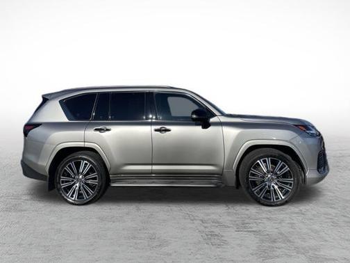 2024 Lexus LX 600 Luxury