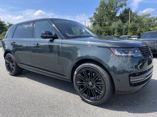 2025 Land Rover Range Rover P400 SE 7 Seat