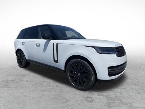 2025 Land Rover Range Rover P550e SE