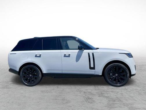 2025 Land Rover Range Rover P550e SE