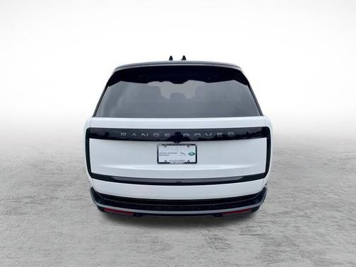 2025 Land Rover Range Rover P530 SE