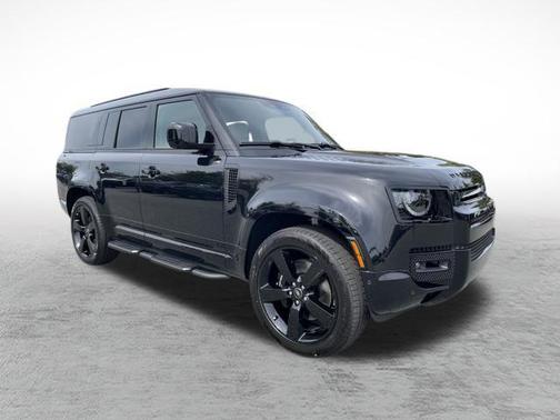 2025 Land Rover Defender V8