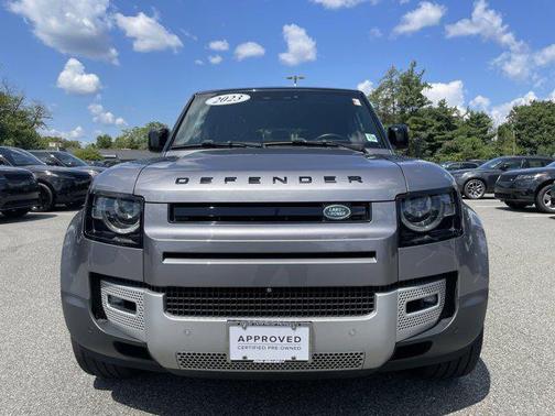 2023 Land Rover Defender 130 SE