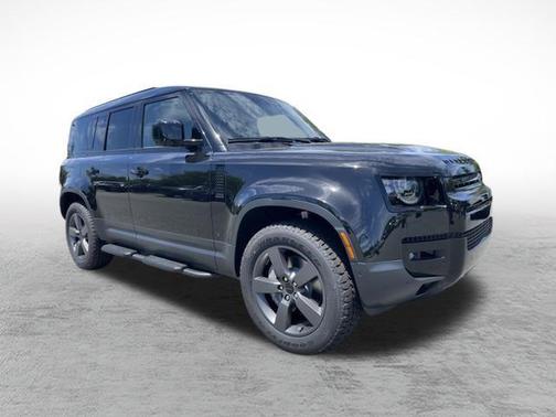 Santorini Black Metallic 2026 Land Rover Defender P300 S