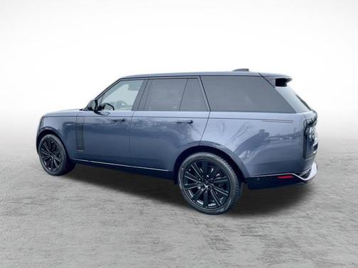 2026 Land Rover Range Rover P530 SE