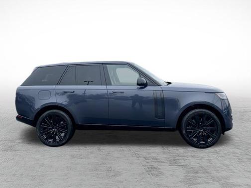 2026 Land Rover Range Rover P530 SE