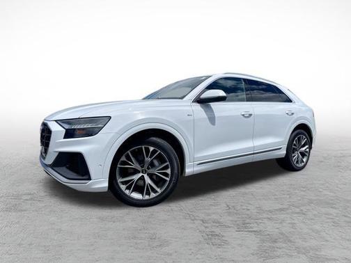 2023 Audi Q8 55 Premium Plus