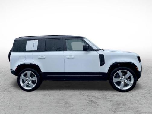 2025 Land Rover Defender 110 P400 X-Dynamic SE